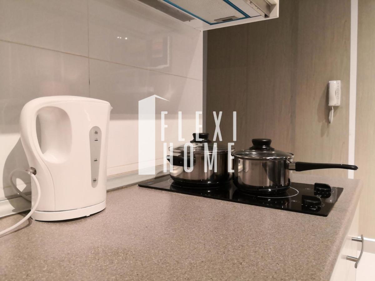 Netflix-Designed Studio Home At Cybersquare, Cyberjaya By Flexihome-My エクステリア 写真